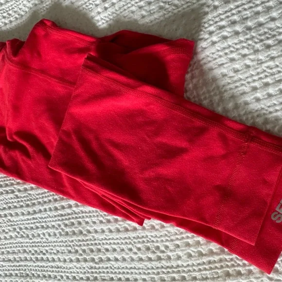 SET Active Red Matching Set - Picture 6 of 9